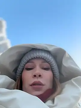 Snapshot of LavenderHot chatting on 03-01-26, 02:13 LavenderHot online show from 03-01-26, 02:13