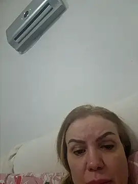 eva ragazzadolce online show from 01-24-25, 05:31