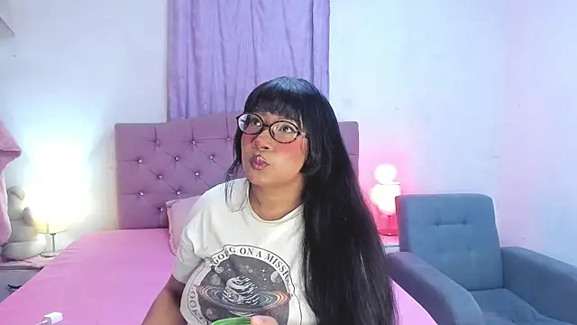 Latinabombsheell online show from 06-03-26, 07:33