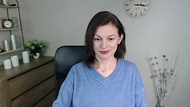 Snapshot of VivianWILD chatting on 01-13-25, 10:36 VivianWILD online show from 01-13-25, 10:36