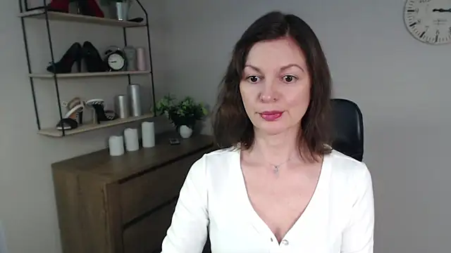 Snapshot of VivianWILD chatting on 02-13-25, 07:03 VivianWILD online show from 02-13-25, 07:03