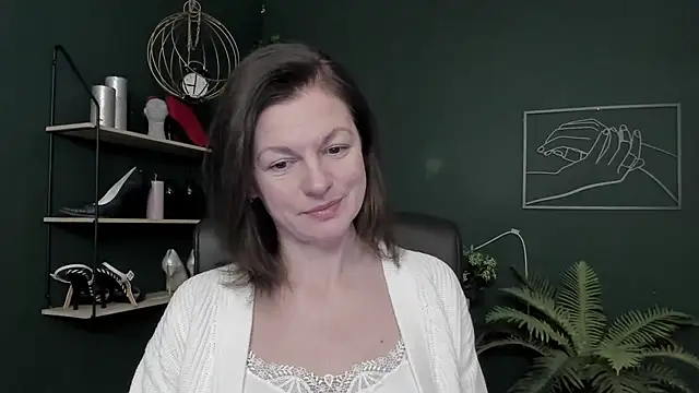 VivianWILD online show from 02-03-26, 08:30