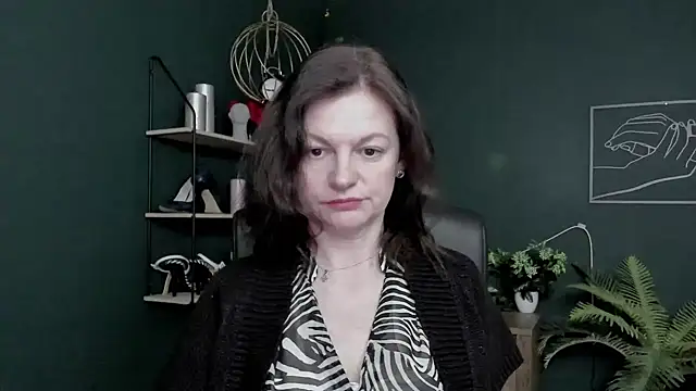 VivianWILD online show from 03-30-26, 05:52