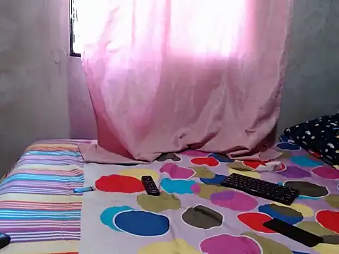 Giselabrunette25 online show from 05-22-26, 04:56
