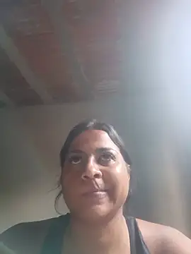 Giselabrunette25 online show from 05-25-26, 08:37