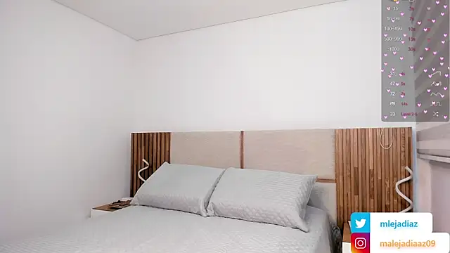 Snapshot of MalejaDiaz_ chatting on 09-08-25, 05:12 MalejaDiaz online show from 09-08-25, 05:12