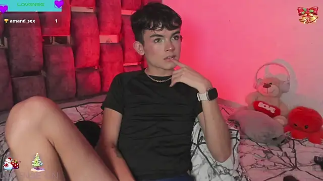 Snapshot of Angelo_018 chatting on 12-14-24, 08:02 Angelo 018 online show from 12-14-24, 08:02