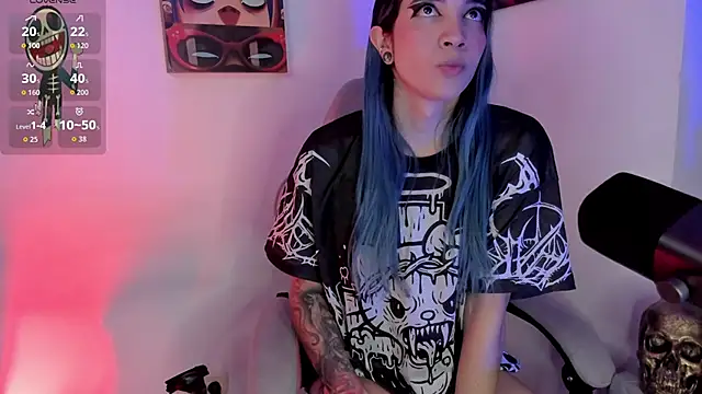 Snapshot of sofi_pretty_uwu- chatting on 05-26-26, 01:45 sofi pretty uwu- online show from 05-26-26, 01:45