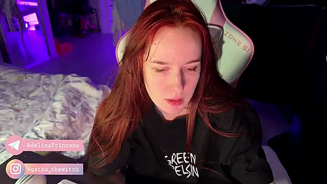 Snapshot of pearl_princess_ chatting on 12-21-24, 09:15 pearl princess online show from 12-21-24, 09:15