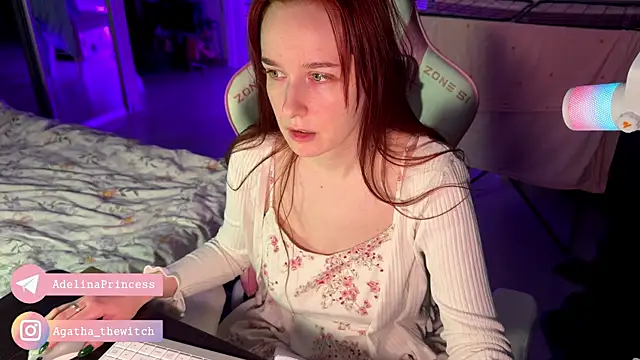 Snapshot of pearl_princess_ chatting on 12-27-24, 07:35 pearl princess online show from 12-27-24, 07:35