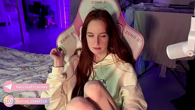 Snapshot of pearl_princess_ chatting on 01-16-25, 12:34 pearl princess online show from 01-16-25, 12:34