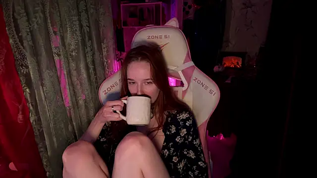 Snapshot of pearl_princess_ chatting on 11-15-25, 11:21 pearl princess online show from 11-15-25, 11:21