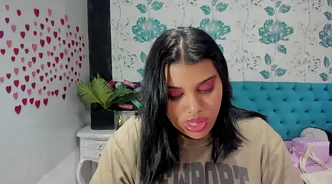 LindaBreeS online show from 02-06-25, 08:13