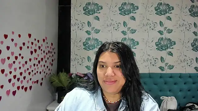 Snapshot of LindaBreeS chatting on 02-08-25, 01:54 LindaBreeS online show from 02-08-25, 01:54