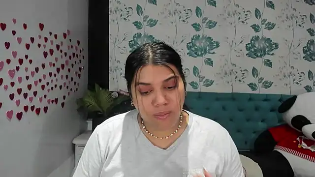 Snapshot of LindaBreeS chatting on 02-20-25, 03:30 LindaBreeS online show from 02-20-25, 03:30