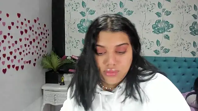 Snapshot of LindaBreeS chatting on 02-21-25, 01:55 LindaBreeS online show from 02-21-25, 01:55