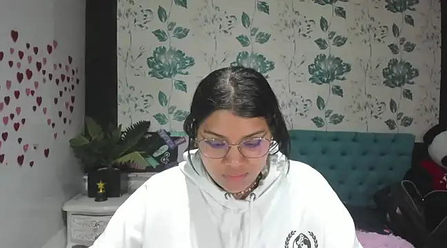 Snapshot of LindaBreeS chatting on 02-28-25, 08:50 LindaBreeS online show from 02-28-25, 08:50