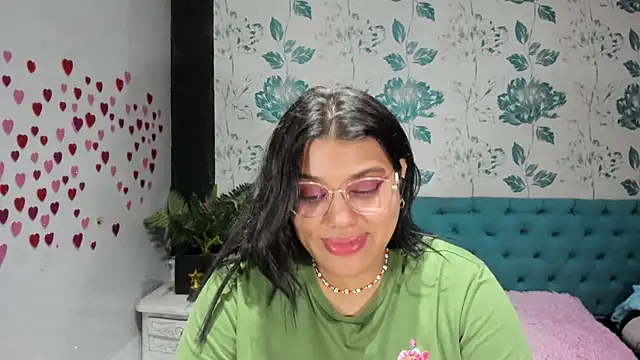 Snapshot of LindaBreeS chatting on 03-15-25, 09:27 LindaBreeS online show from 03-15-25, 09:27