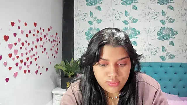 Snapshot of LindaBreeS chatting on 03-22-25, 06:25 LindaBreeS online show from 03-22-25, 06:25