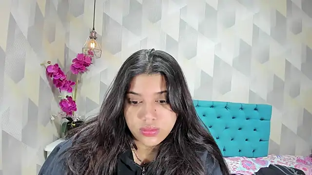 Snapshot of LindaBreeS chatting on 09-09-25, 02:22 LindaBreeS online show from 09-09-25, 02:22