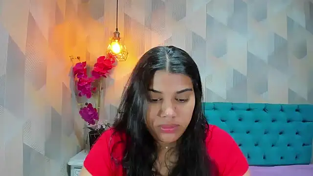 Snapshot of LindaBreeS chatting on 12-14-25, 01:49 LindaBreeS online show from 12-14-25, 01:49