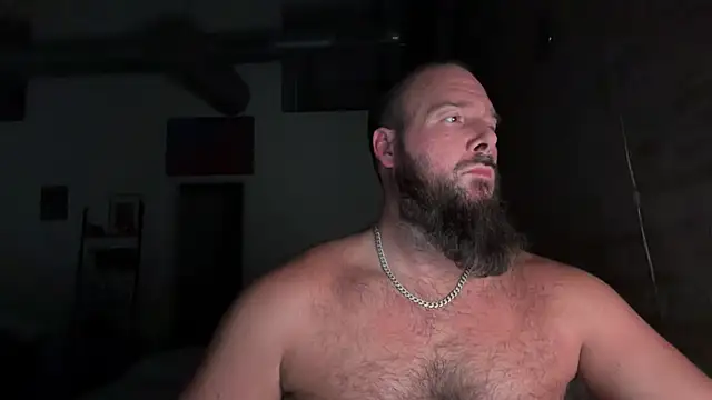 Snapshot of Barebackheat chatting on 10-24-25, 04:53 Barebackheat online show from 10-24-25, 04:53