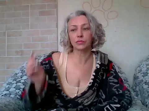 Lorie Carrie online show from 05-30-26, 07:49