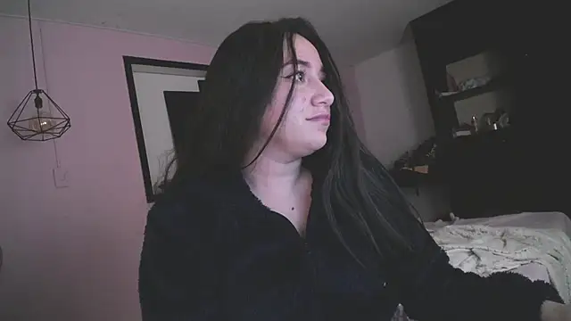 Andrea Ramos online show from 12-20-24, 06:08