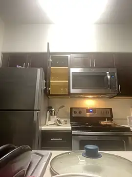 Snapshot of lolabun247 chatting on 12-26-24, 03:10 lolabun247 online show from 12-26-24, 03:10