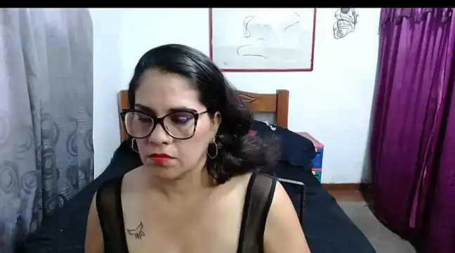 Mistresskloe01 online show from 12-16-24, 01:11