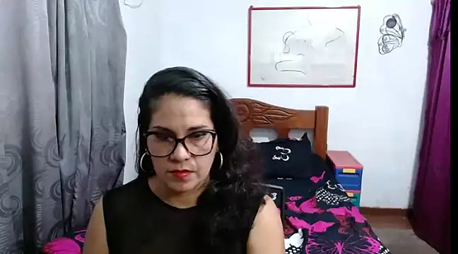 Mistresskloe01 online show from 12-27-24, 01:07