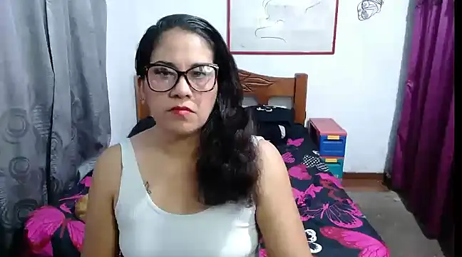 Mistresskloe01 online show from 01-16-25, 12:31