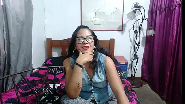 Mistresskloe01 online show from 03-14-25, 01:02