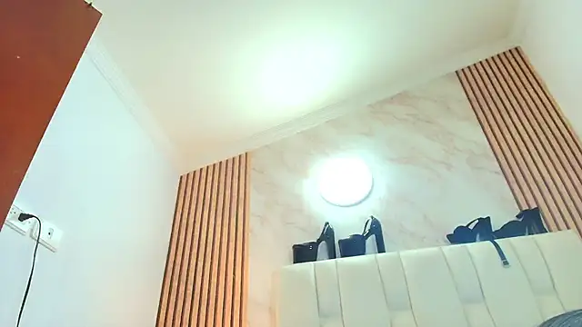 Naughty Kittenm online show from 10-24-25, 11:39