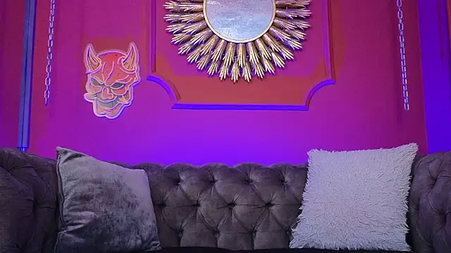 Julieta Russell online show from 01-14-26, 12:11