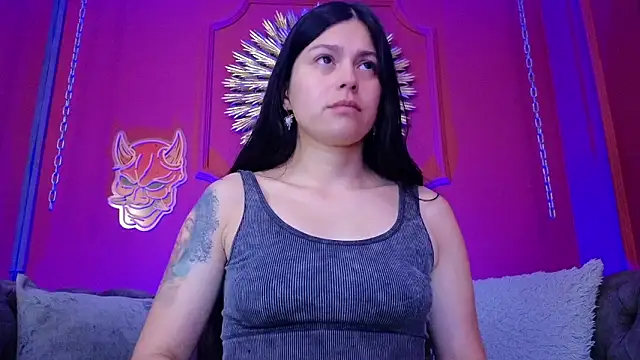 Julieta Russell online show from 03-16-26, 12:20