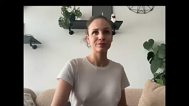 Mary Wet online show from 04-01-26, 11:33