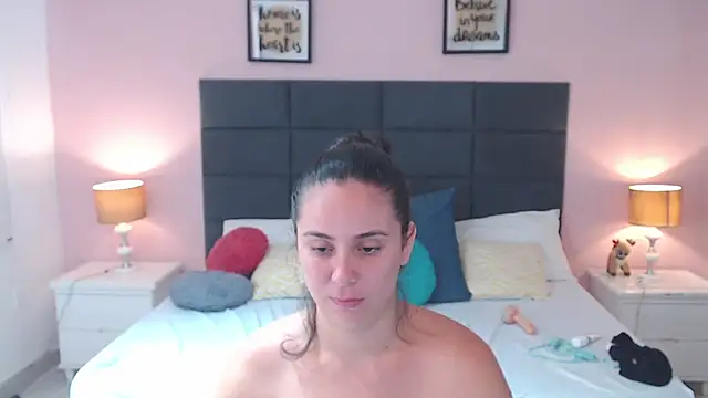 MadisonJenner online show from 02-03-25, 02:34