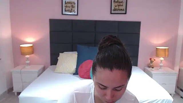 MadisonJenner online show from 02-09-25, 11:58