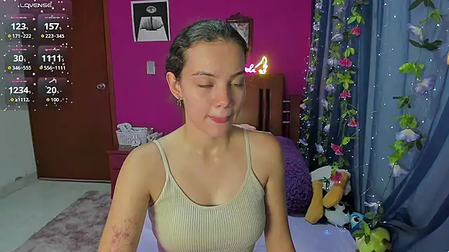 Snapshot of Angela_hank2 chatting on 09-11-25, 04:34 Angela hank2 online show from 09-11-25, 04:34