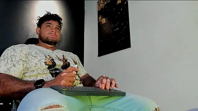 Big furry bear13 online show from 03-04-26, 01:55