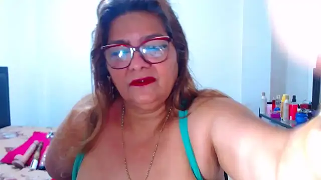 Snapshot of maturehot649 chatting on 02-12-26, 10:16 maturehot649 online show from 02-12-26, 10:16