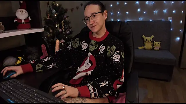 Snapshot of zackstivens chatting on 12-30-24, 01:48 zackstivens online show from 12-30-24, 01:48