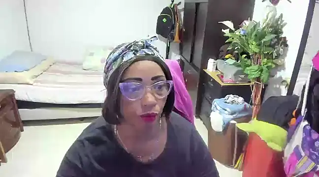 Snapshot of Mrs_mommy_ chatting on 01-29-25, 05:13 Mrs mommy online show from 01-29-25, 05:13