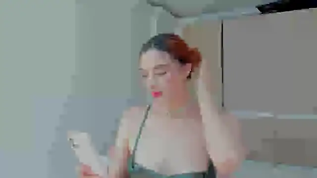 Snapshot of Bellacrox chatting on 01-21-25, 06:45 Bellacrox online show from 01-21-25, 06:45