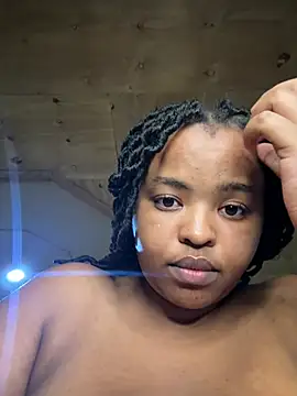 Linahlove online show from 02-26-25, 07:49