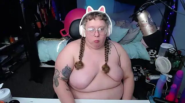 FatVeronica online show from 02-26-25, 08:33