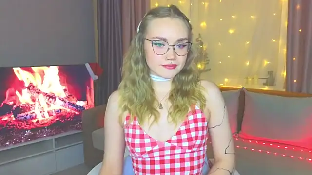 Aurora Golden1 online show from 01-20-25, 04:23