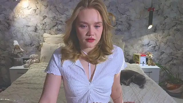 Aurora Golden1 online show from 04-01-26, 01:06