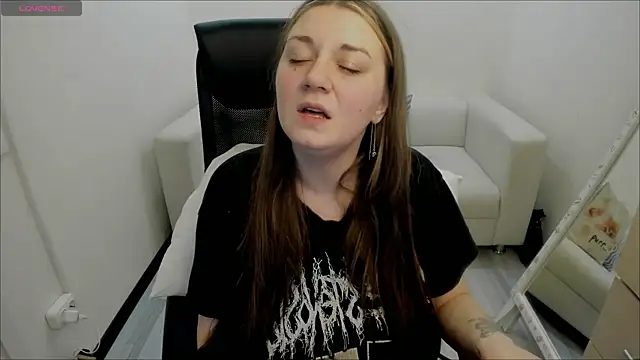 Snapshot of AlisaBacker chatting on 01-29-25, 06:12 AlisaBacker online show from 01-29-25, 06:12